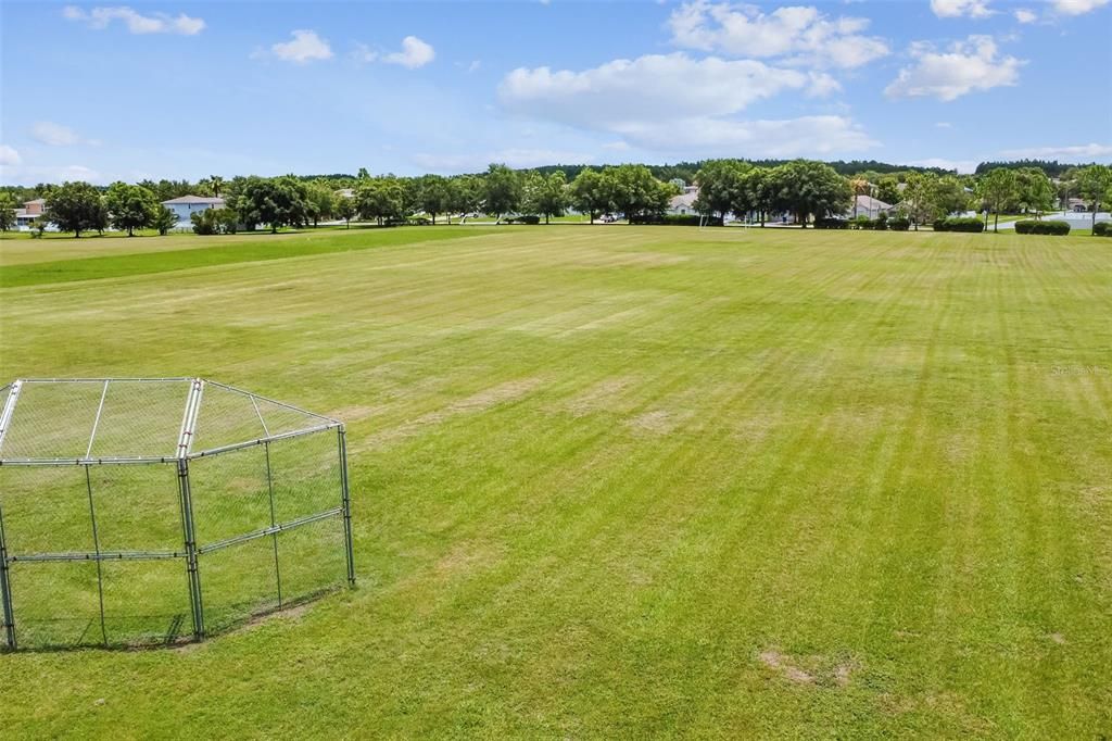 Activo con contrato: $460,000 (4 camas, 2 baños, 2138 Pies cuadrados)