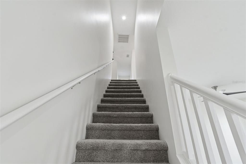 Activo con contrato: $460,000 (4 camas, 2 baños, 2138 Pies cuadrados)