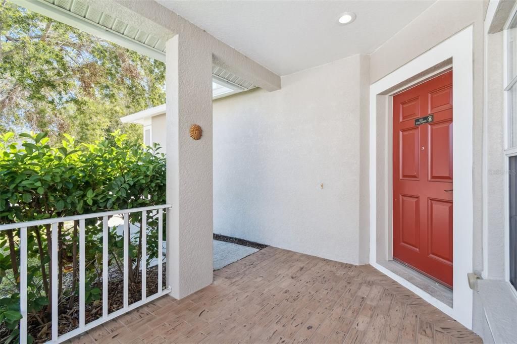 Activo con contrato: $460,000 (4 camas, 2 baños, 2138 Pies cuadrados)