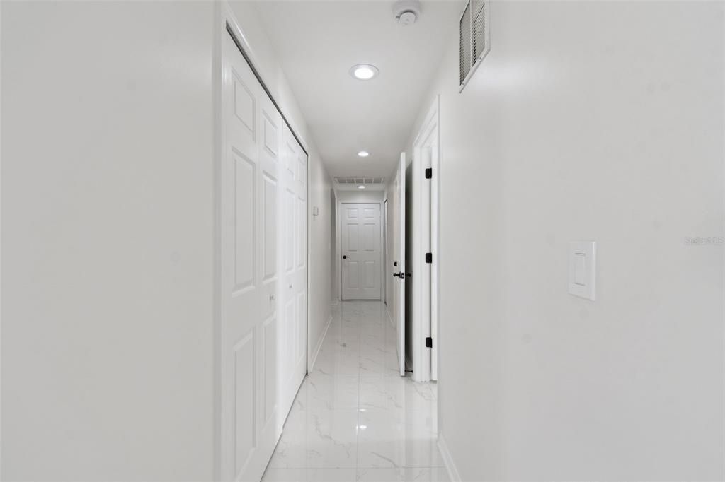 Activo con contrato: $460,000 (4 camas, 2 baños, 2138 Pies cuadrados)