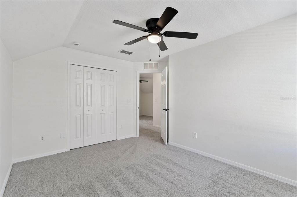 Activo con contrato: $460,000 (4 camas, 2 baños, 2138 Pies cuadrados)