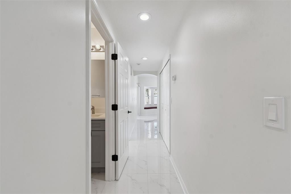 Activo con contrato: $460,000 (4 camas, 2 baños, 2138 Pies cuadrados)