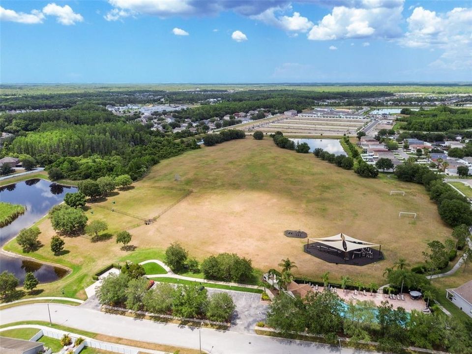 Activo con contrato: $460,000 (4 camas, 2 baños, 2138 Pies cuadrados)