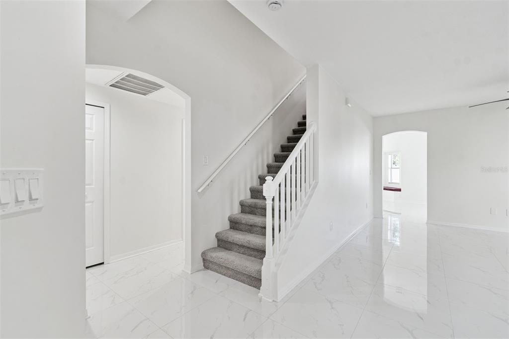 Activo con contrato: $460,000 (4 camas, 2 baños, 2138 Pies cuadrados)