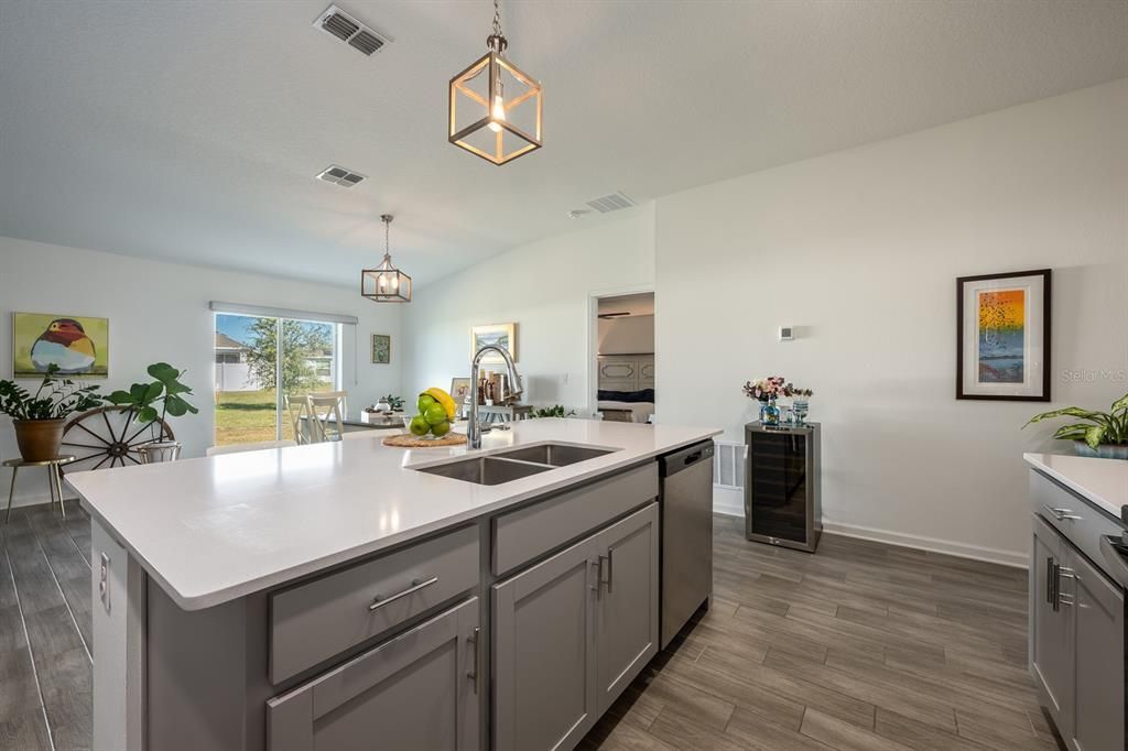 For Sale: $339,000 (3 beds, 2 baths, 1540 Square Feet)