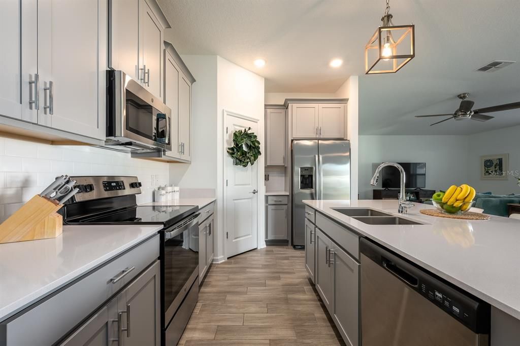 For Sale: $339,000 (3 beds, 2 baths, 1540 Square Feet)