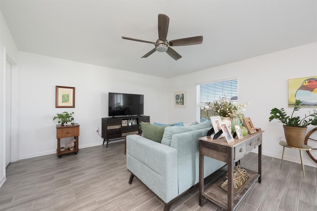 For Sale: $339,000 (3 beds, 2 baths, 1540 Square Feet)