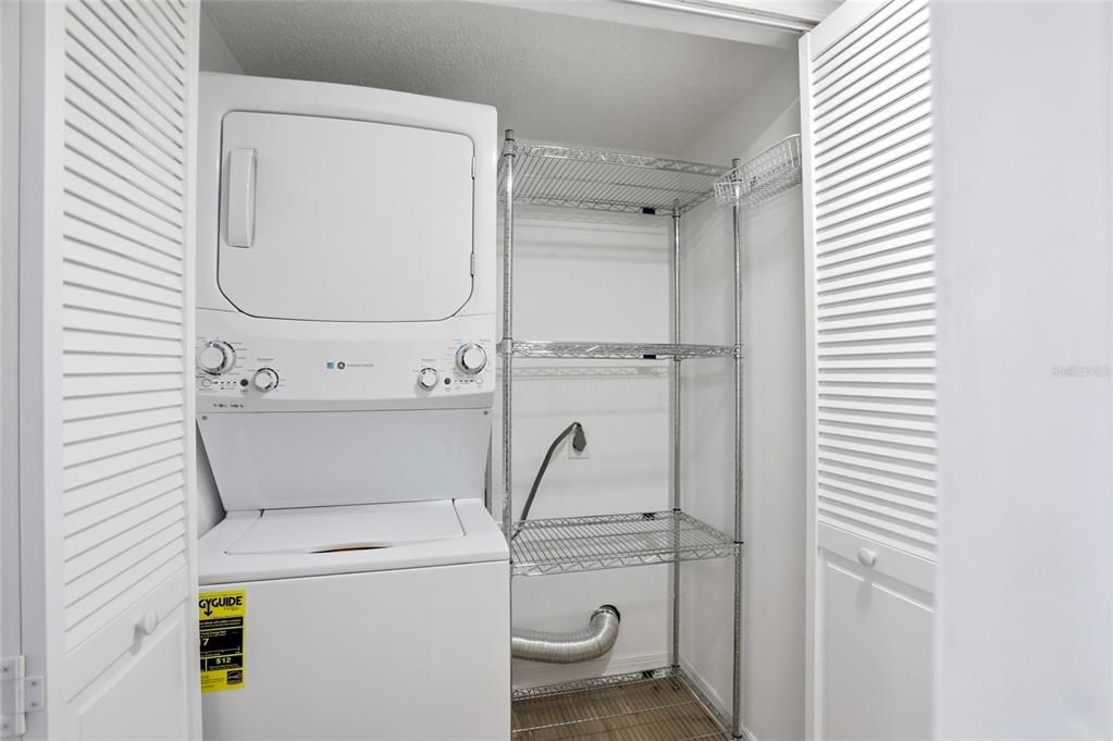 Active With Contract: $230,000 (3 beds, 2 baths, 1350 Square Feet)