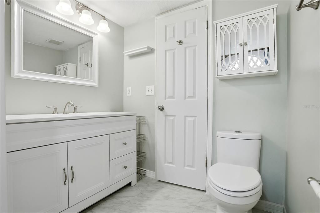 Active With Contract: $230,000 (3 beds, 2 baths, 1350 Square Feet)