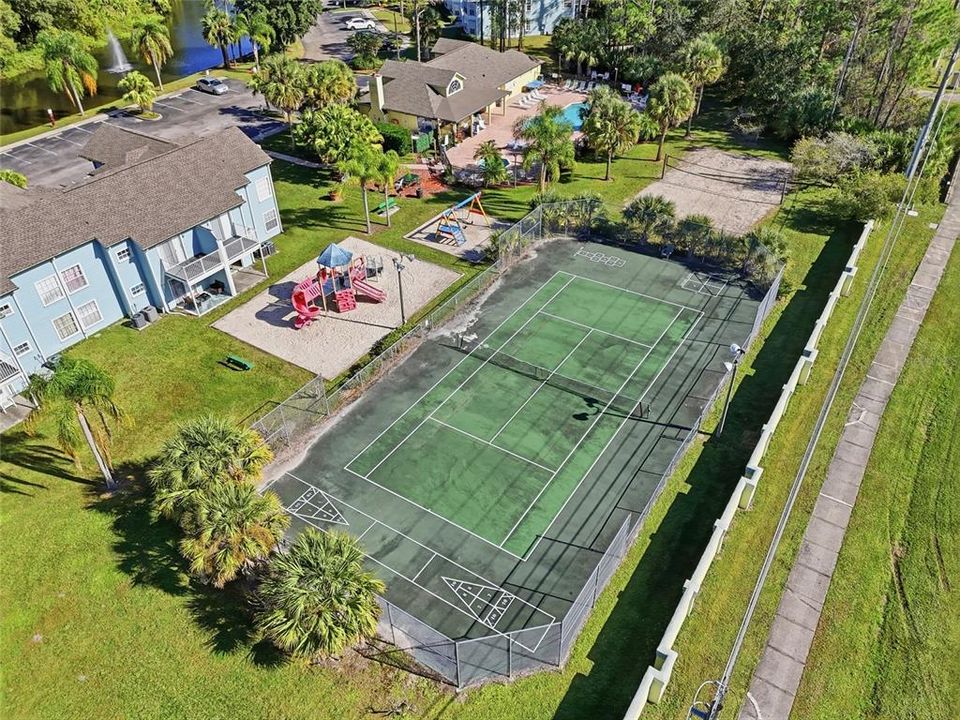 Active With Contract: $230,000 (3 beds, 2 baths, 1350 Square Feet)