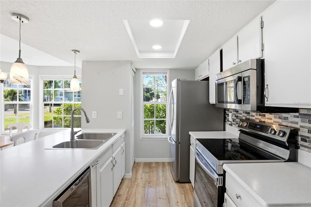 Active With Contract: $230,000 (3 beds, 2 baths, 1350 Square Feet)