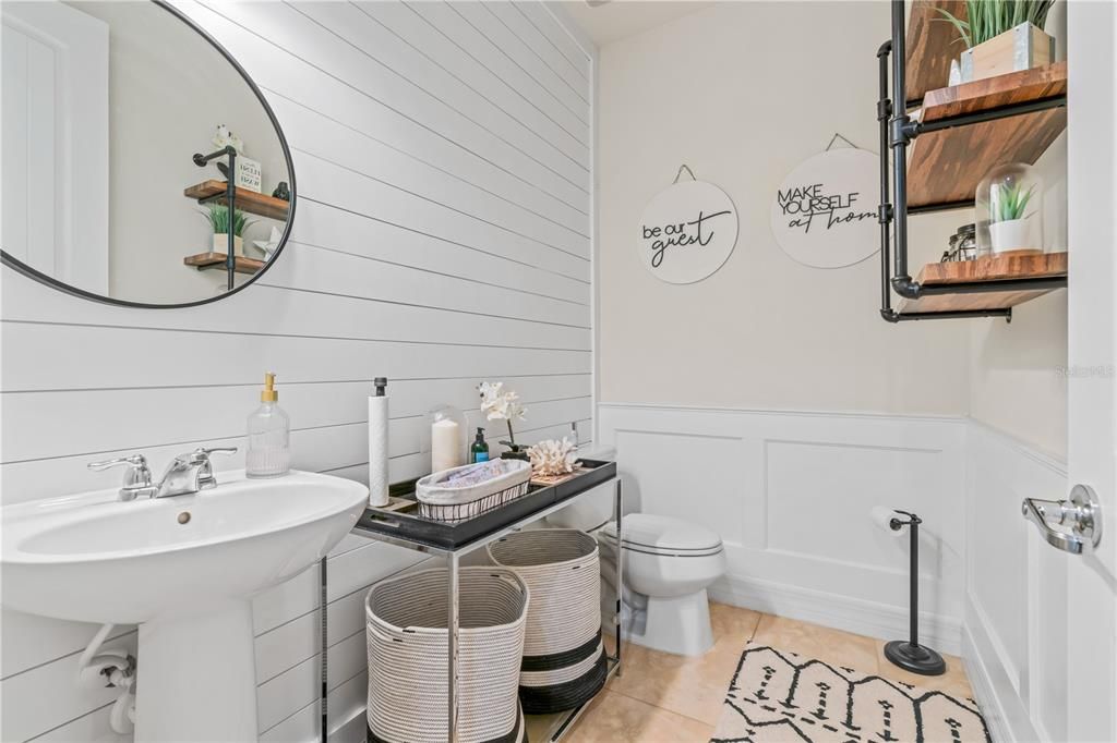 Activo con contrato: $499,000 (4 camas, 2 baños, 2894 Pies cuadrados)