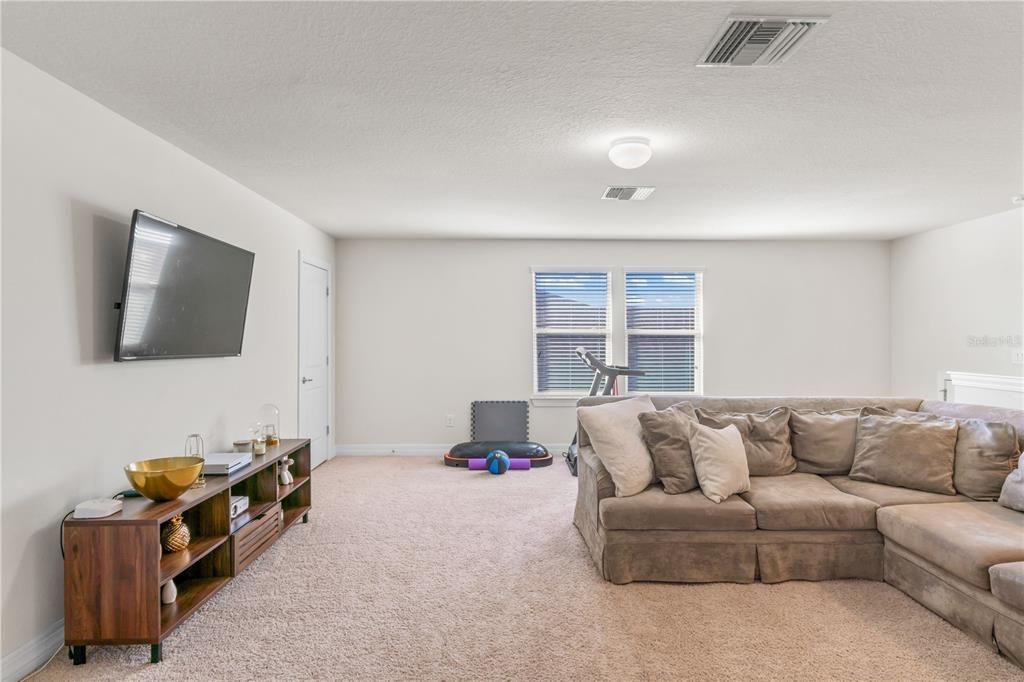 Activo con contrato: $499,000 (4 camas, 2 baños, 2894 Pies cuadrados)