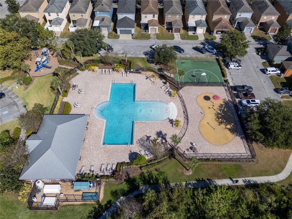 Activo con contrato: $499,000 (4 camas, 2 baños, 2894 Pies cuadrados)