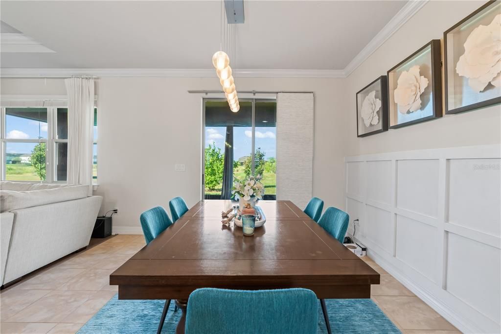 Activo con contrato: $499,000 (4 camas, 2 baños, 2894 Pies cuadrados)