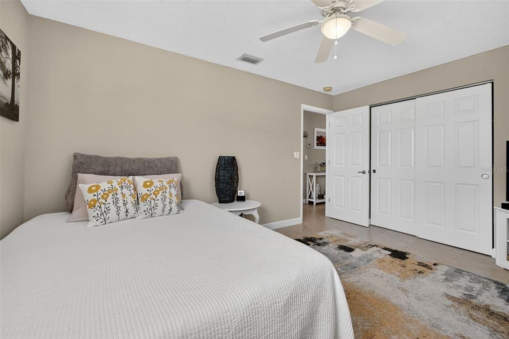 For Sale: $300,000 (3 beds, 2 baths, 1400 Square Feet)