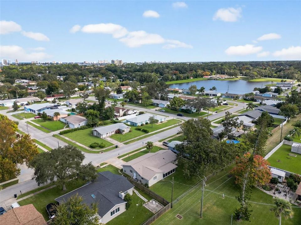 For Sale: $300,000 (3 beds, 2 baths, 1400 Square Feet)