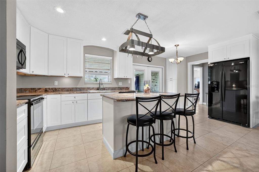 For Sale: $300,000 (3 beds, 2 baths, 1400 Square Feet)