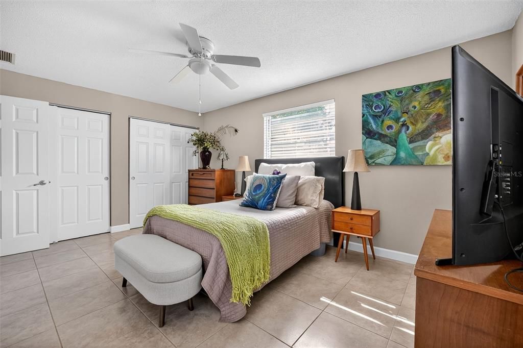 For Sale: $300,000 (3 beds, 2 baths, 1400 Square Feet)