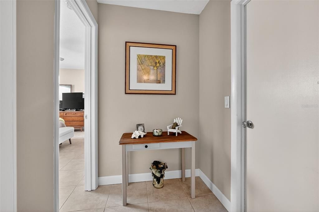 For Sale: $300,000 (3 beds, 2 baths, 1400 Square Feet)