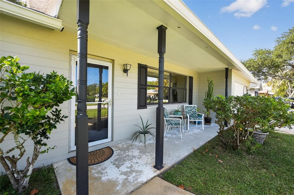 For Sale: $300,000 (3 beds, 2 baths, 1400 Square Feet)