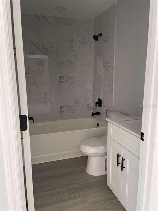 На продажу: $360,000 (3 спален, 2 ванн, 1727 Квадратных фут)