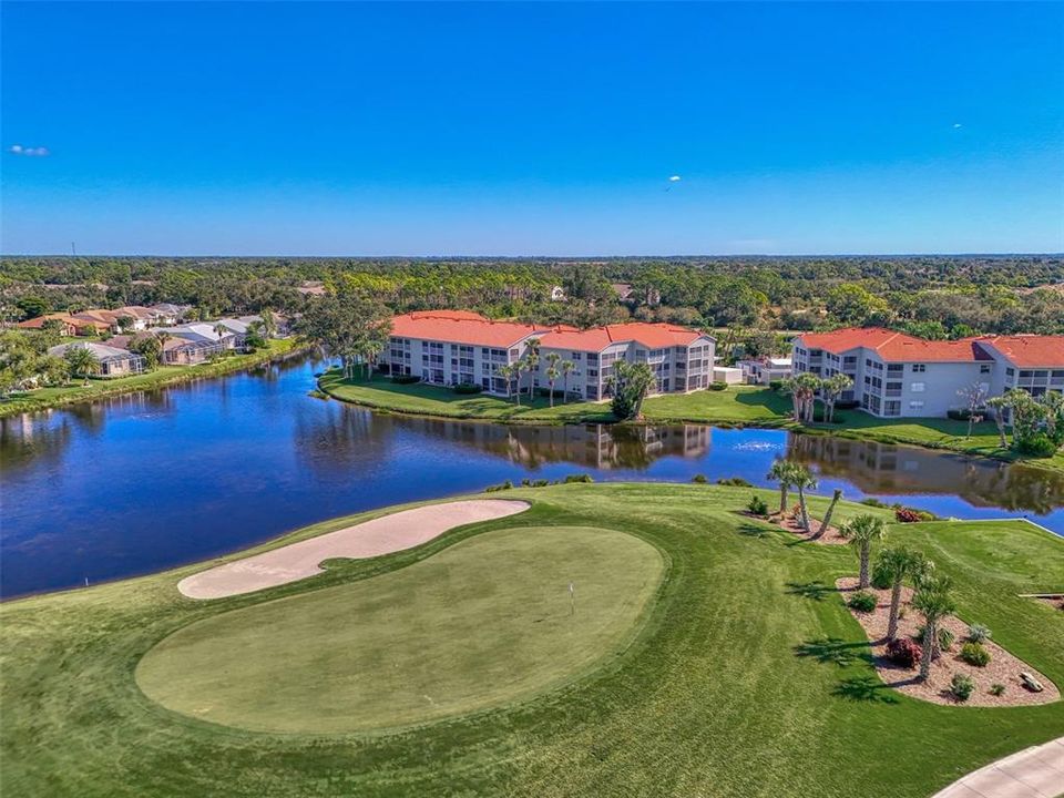 For Sale: $359,900 (2 beds, 2 baths, 1371 Square Feet)