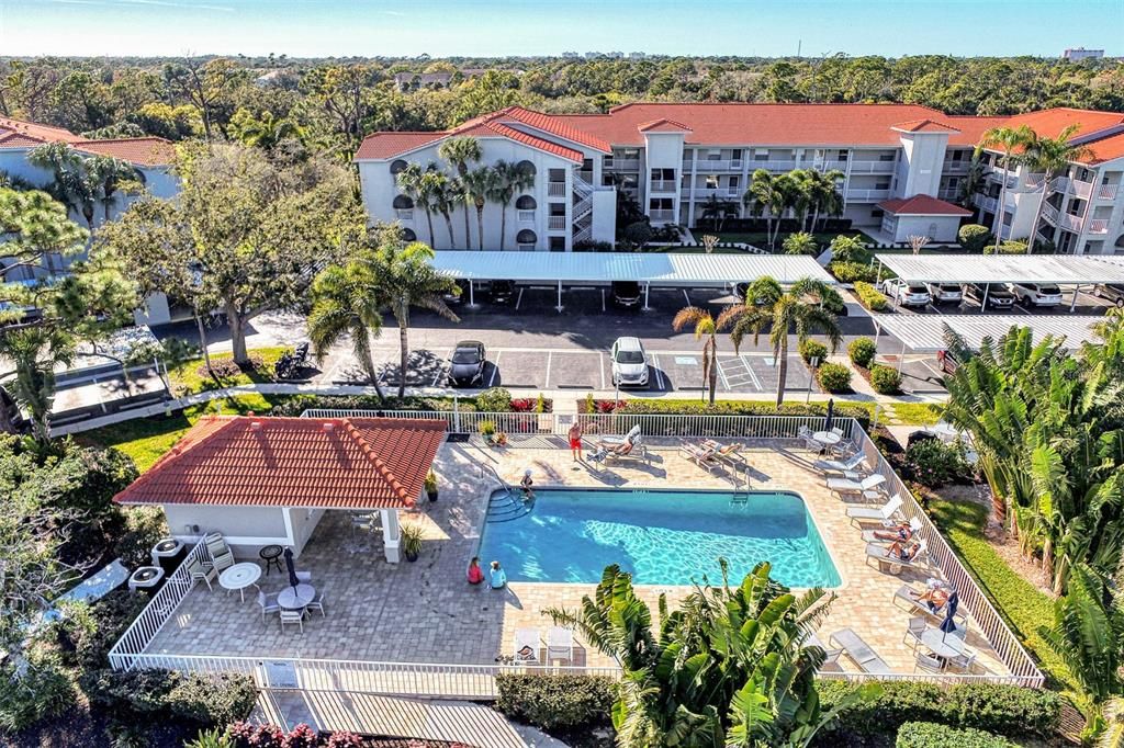 For Sale: $359,900 (2 beds, 2 baths, 1371 Square Feet)