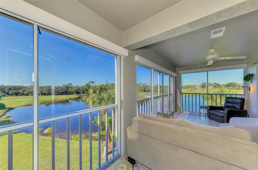 For Sale: $359,900 (2 beds, 2 baths, 1371 Square Feet)