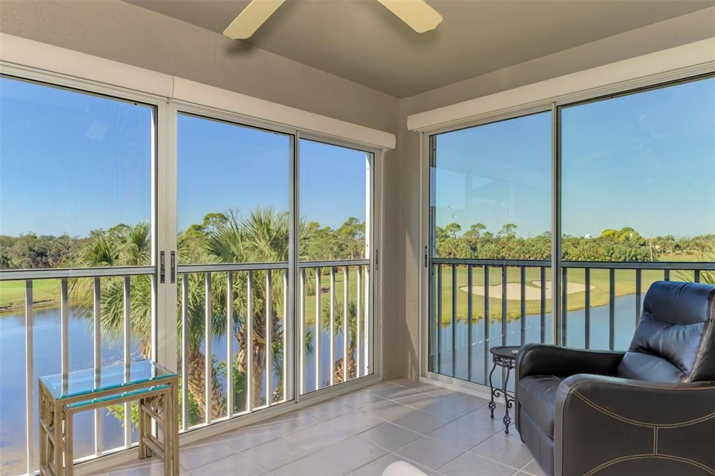 For Sale: $359,900 (2 beds, 2 baths, 1371 Square Feet)