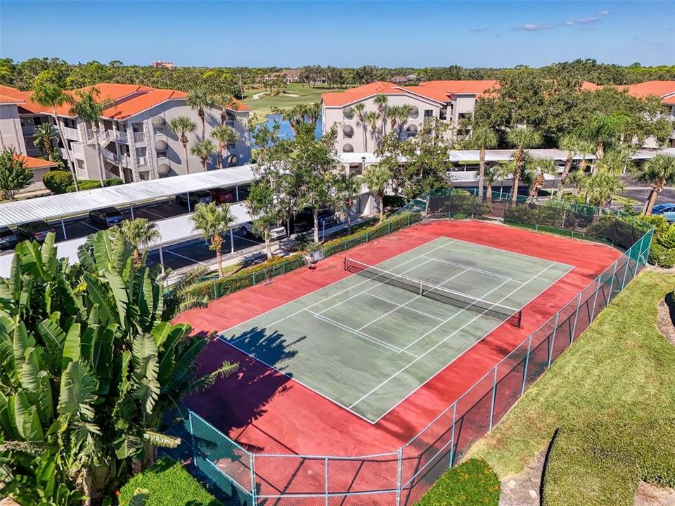 For Sale: $359,900 (2 beds, 2 baths, 1371 Square Feet)