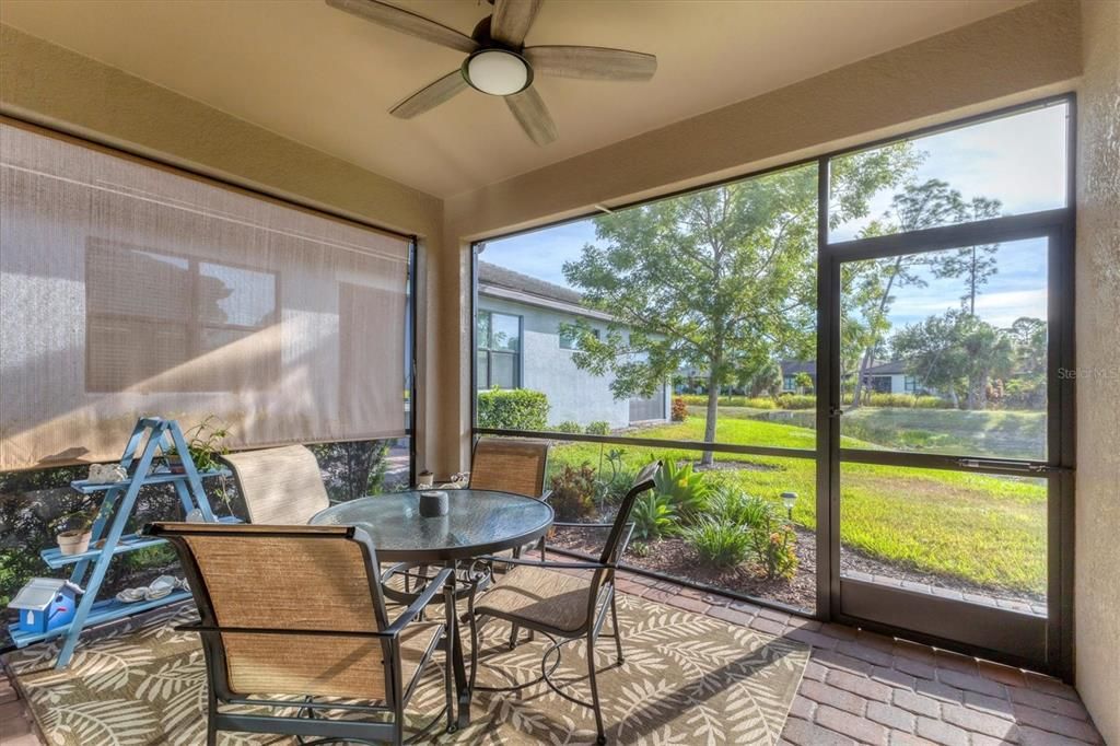 合同活跃: $337,000 (2 贝兹, 2 浴室, 1515 平方英尺)