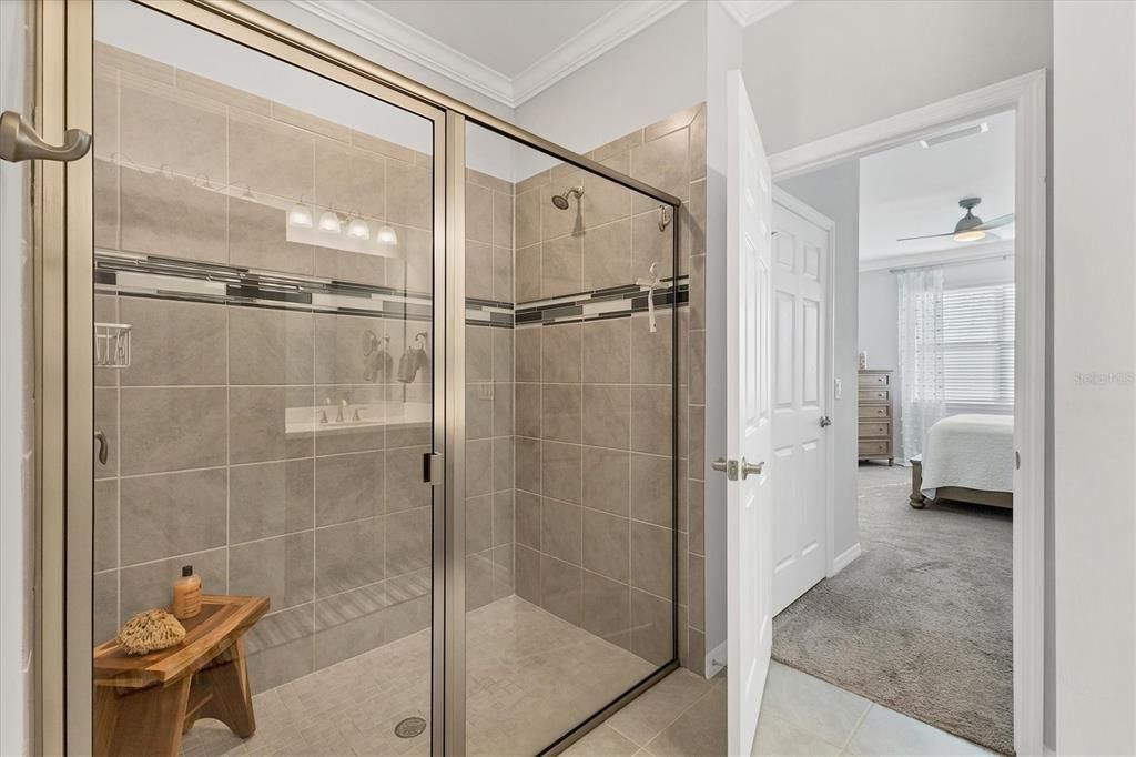 合同活跃: $337,000 (2 贝兹, 2 浴室, 1515 平方英尺)