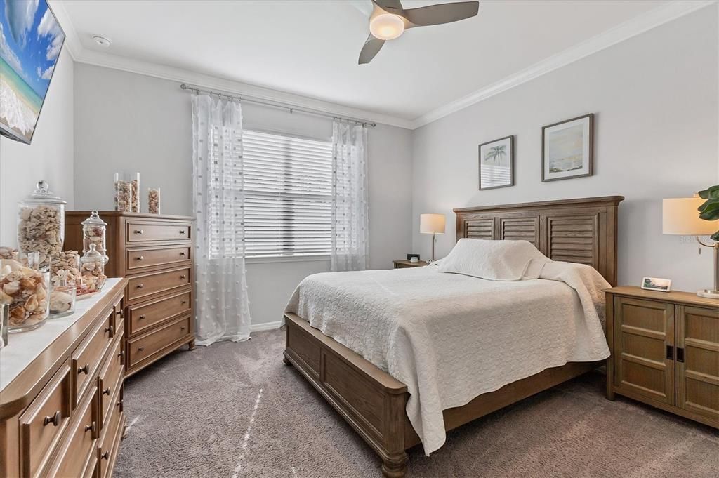 合同活跃: $337,000 (2 贝兹, 2 浴室, 1515 平方英尺)