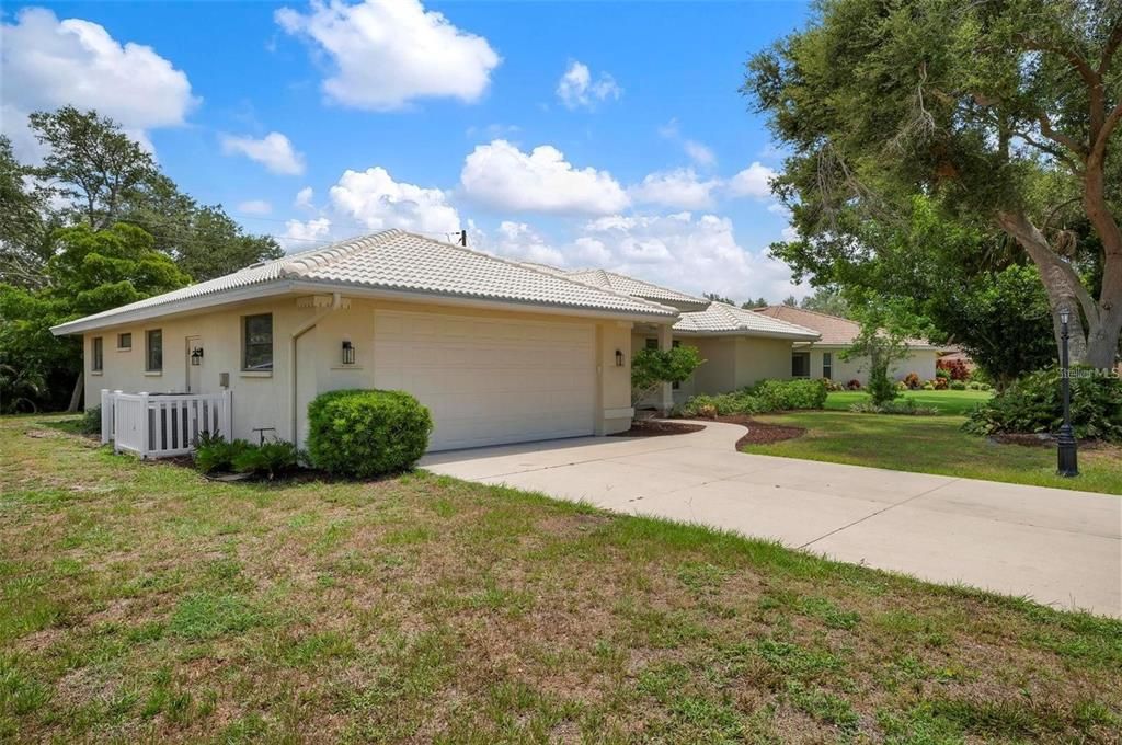 For Rent: $2,800 (3 beds, 2 baths, 1878 Square Feet)