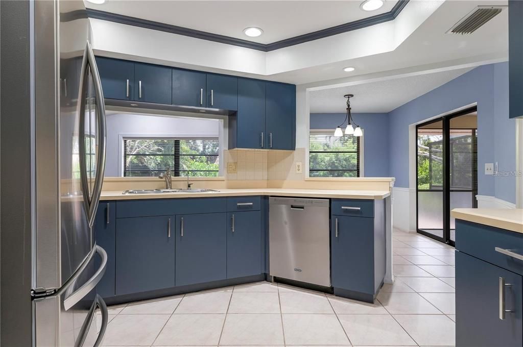 For Rent: $2,800 (3 beds, 2 baths, 1878 Square Feet)