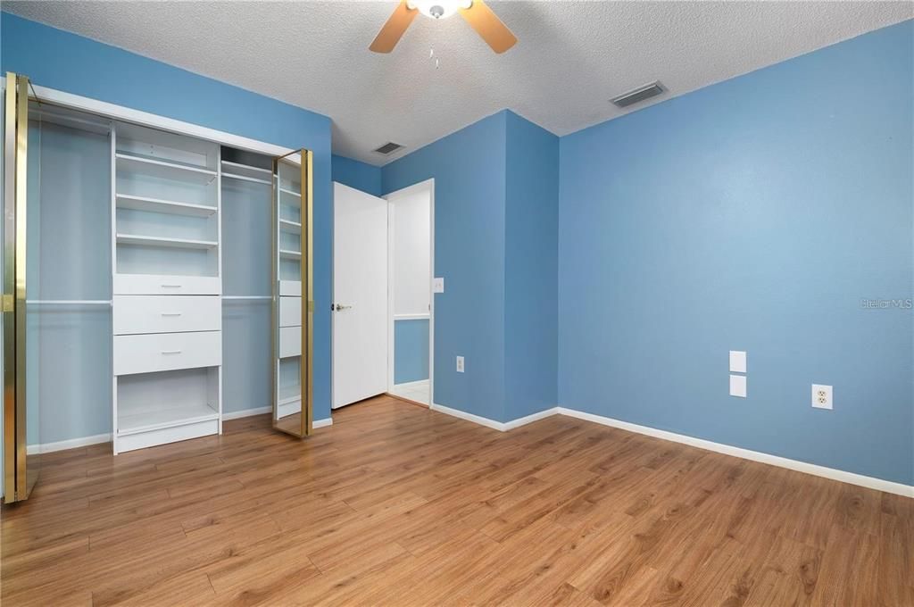 For Rent: $2,800 (3 beds, 2 baths, 1878 Square Feet)