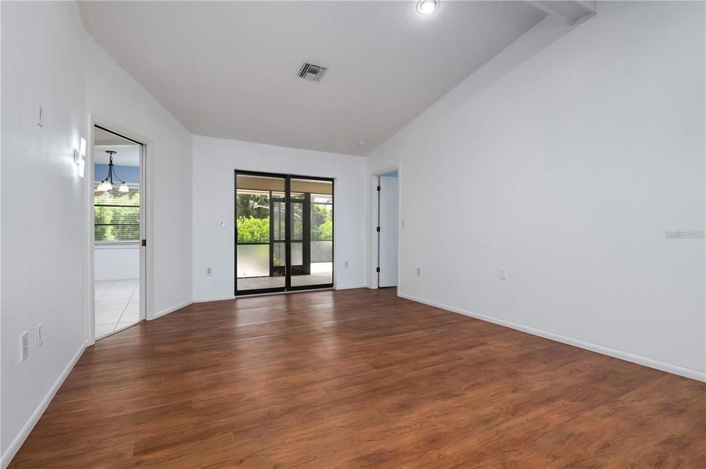 For Rent: $2,800 (3 beds, 2 baths, 1878 Square Feet)