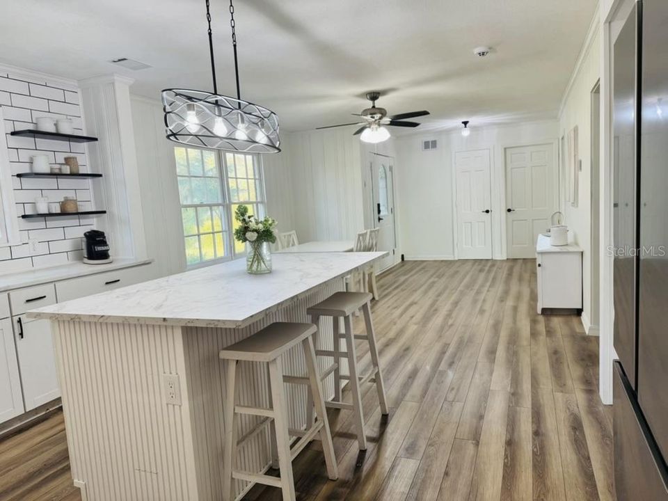 For Sale: $375,000 (4 beds, 2 baths, 1688 Square Feet)