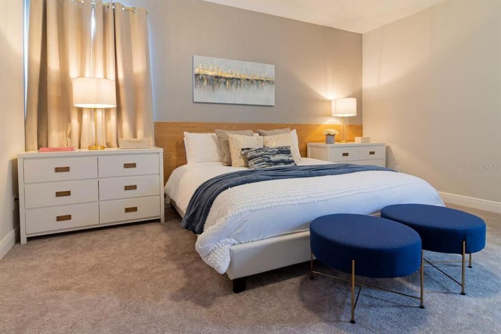 For Sale: $600,000 (6 beds, 6 baths, 2831 Square Feet)