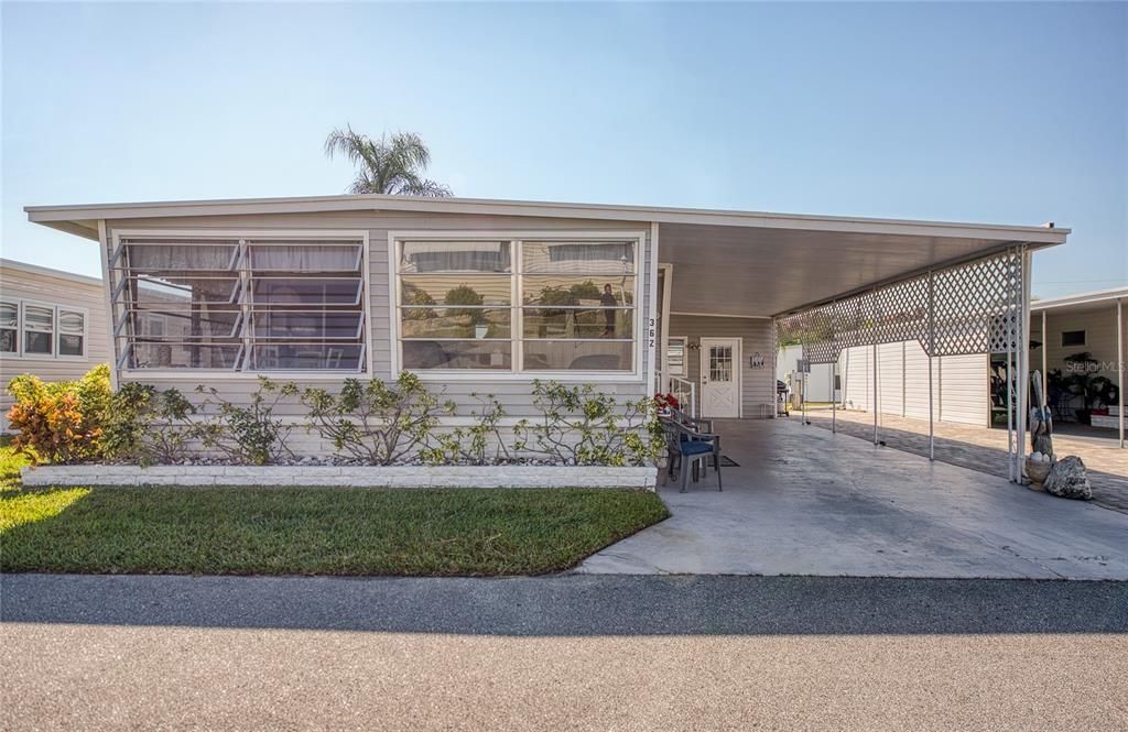 На продажу: $129,900 (2 спален, 1 ванн, 792 Квадратных фут)