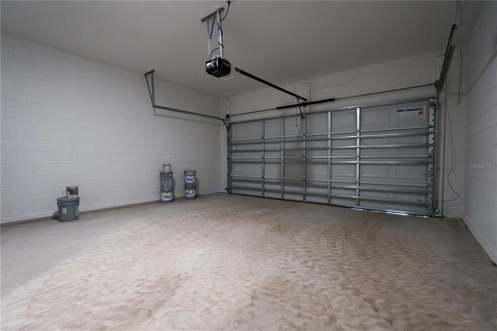 Activo con contrato: $299,000 (3 camas, 2 baños, 1543 Pies cuadrados)