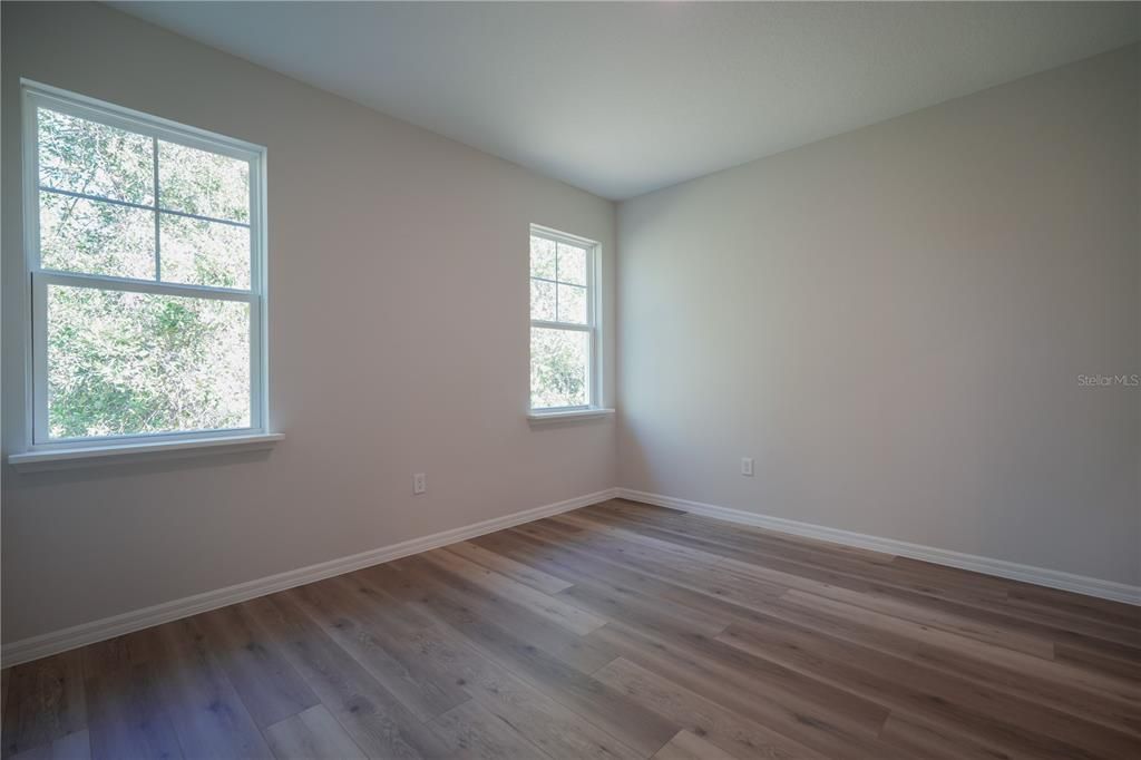 Activo con contrato: $299,000 (3 camas, 2 baños, 1543 Pies cuadrados)