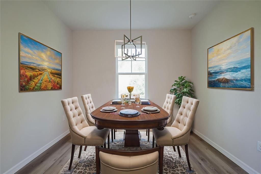 Activo con contrato: $299,000 (3 camas, 2 baños, 1543 Pies cuadrados)