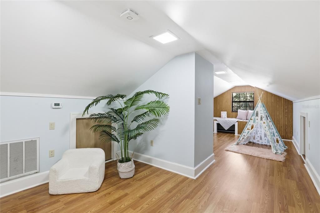 Active With Contract: $549,900 (4 beds, 3 baths, 2356 Square Feet)