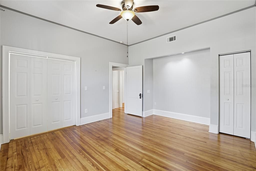 Active With Contract: $549,900 (4 beds, 3 baths, 2356 Square Feet)