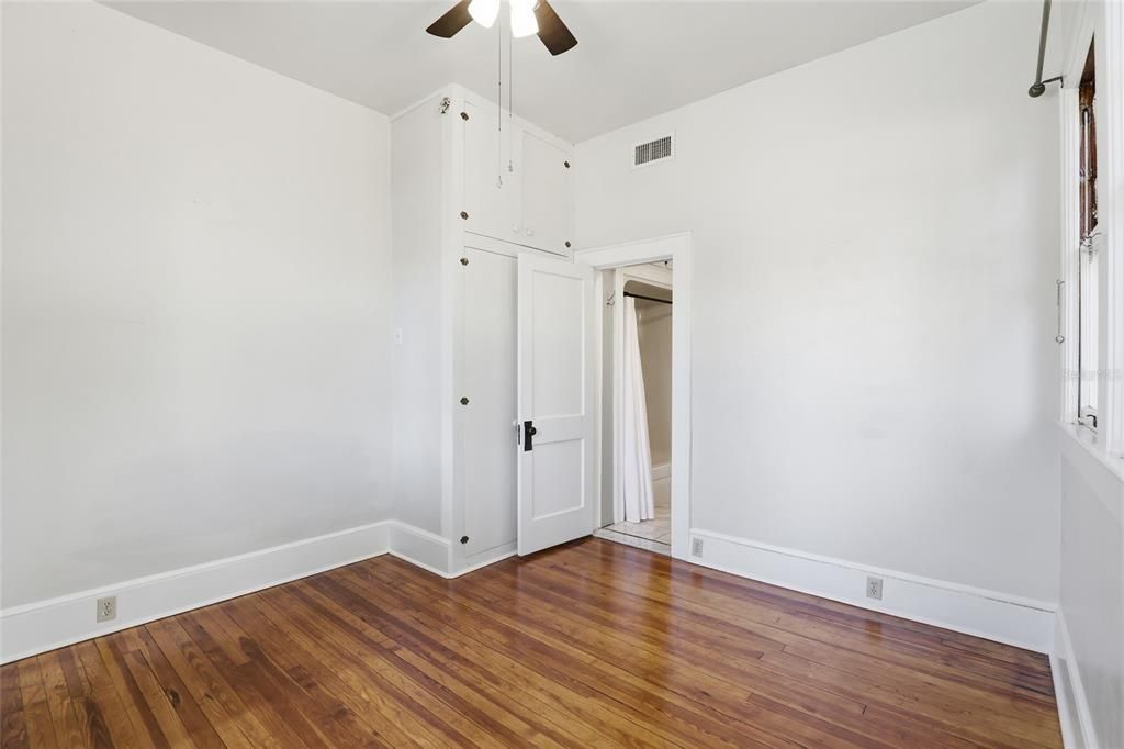 Active With Contract: $549,900 (4 beds, 3 baths, 2356 Square Feet)