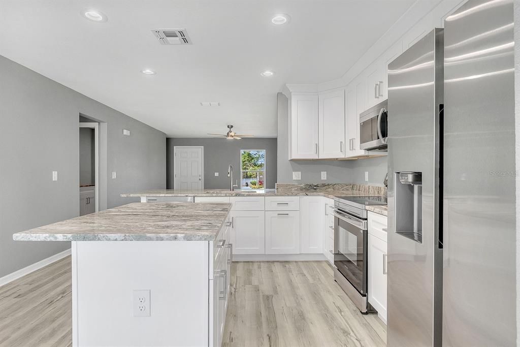 待售: $285,000 (3 贝兹, 2 浴室, 1322 平方英尺)