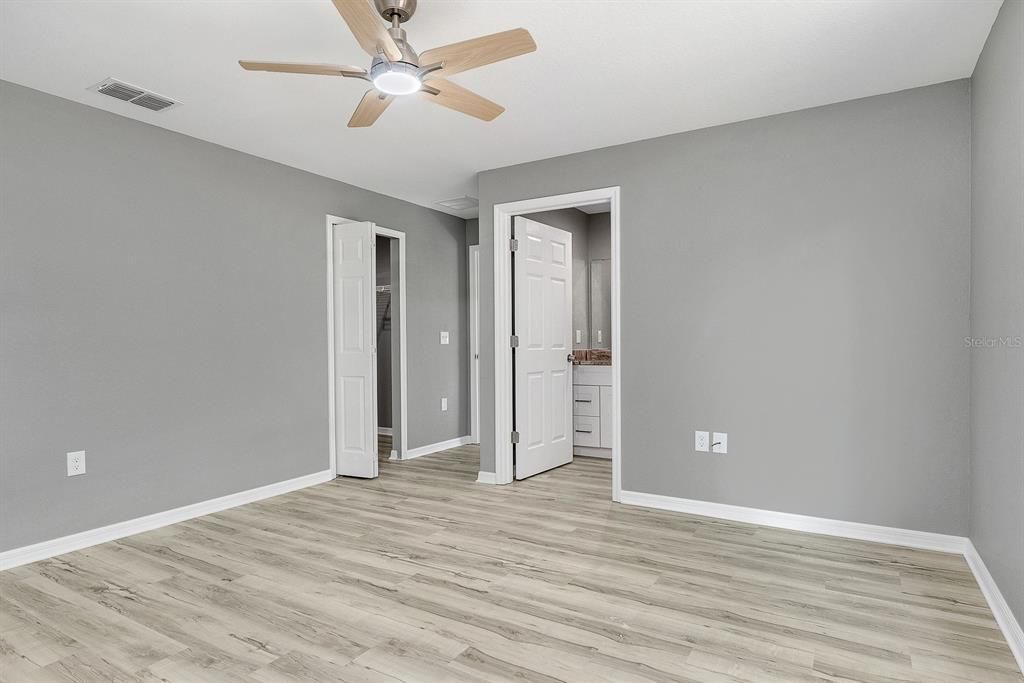 待售: $285,000 (3 贝兹, 2 浴室, 1322 平方英尺)