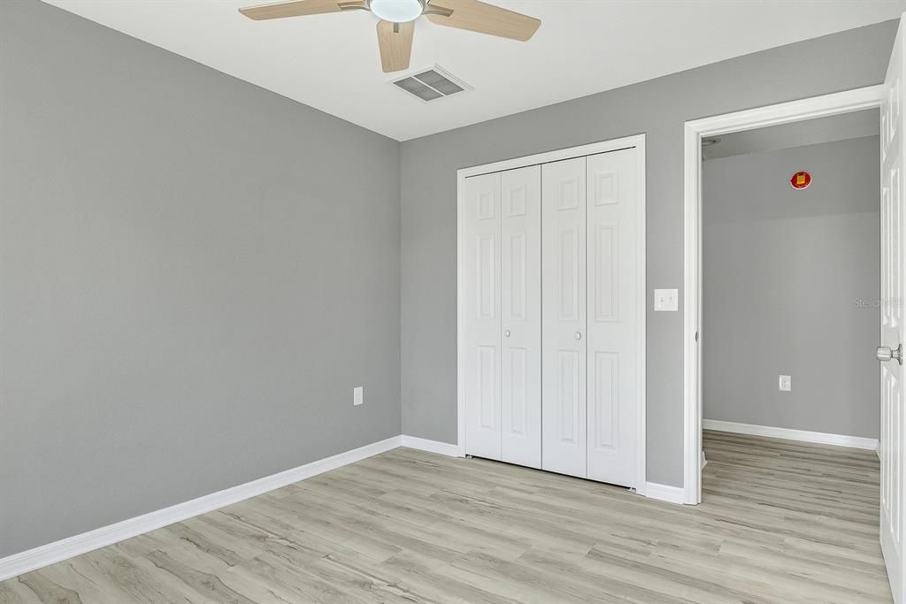 待售: $285,000 (3 贝兹, 2 浴室, 1322 平方英尺)